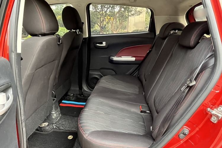 Used CHANGAN Benni 2015 1.4L IMT Luxury Model China IV