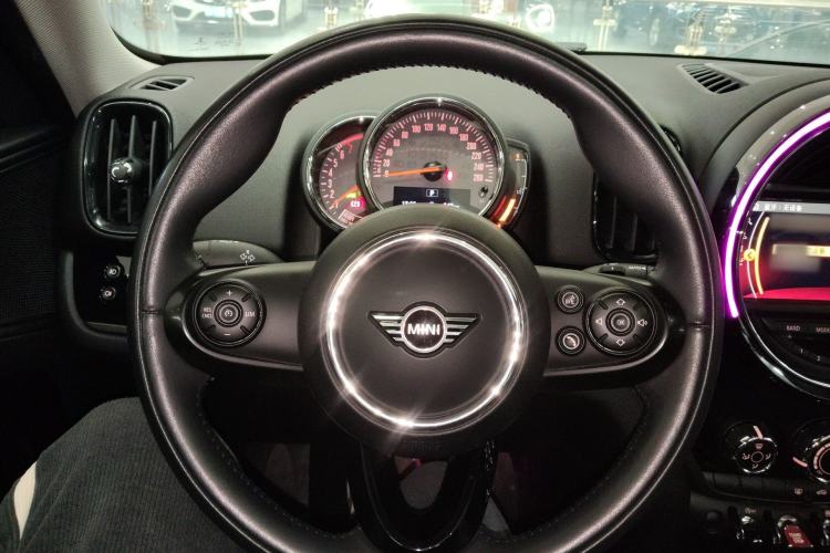 Used MINI Countryman 2018 1.5T COOPER ALL4 Classic Edition Steering Wheel