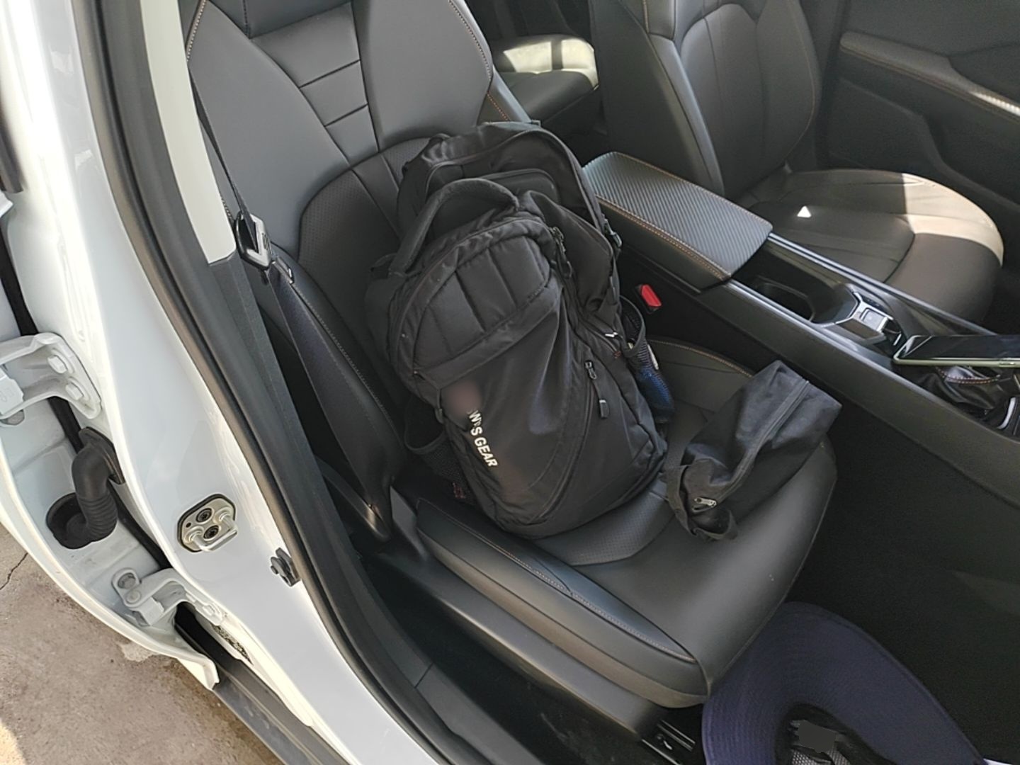 Dongfeng Aeolus Yixuan 2024 1.5L Automatic JingSu Edition — снимка 19