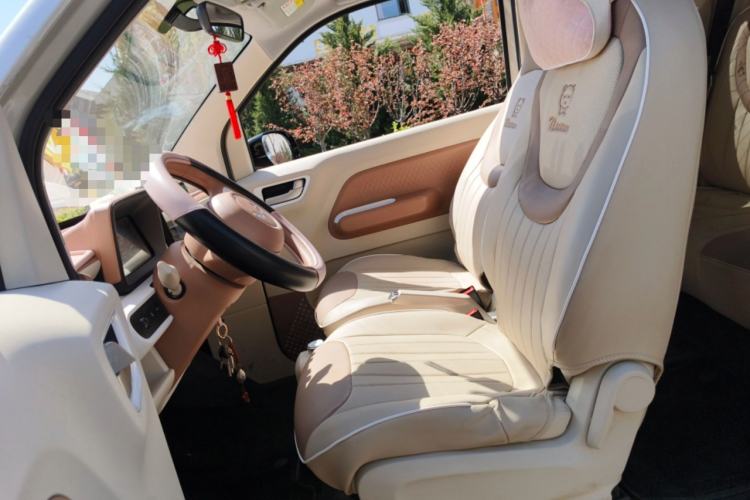 Used Wuling Hongguang MINIEV 2024 3rd Generation 215km Advanced Version Left Front Seat