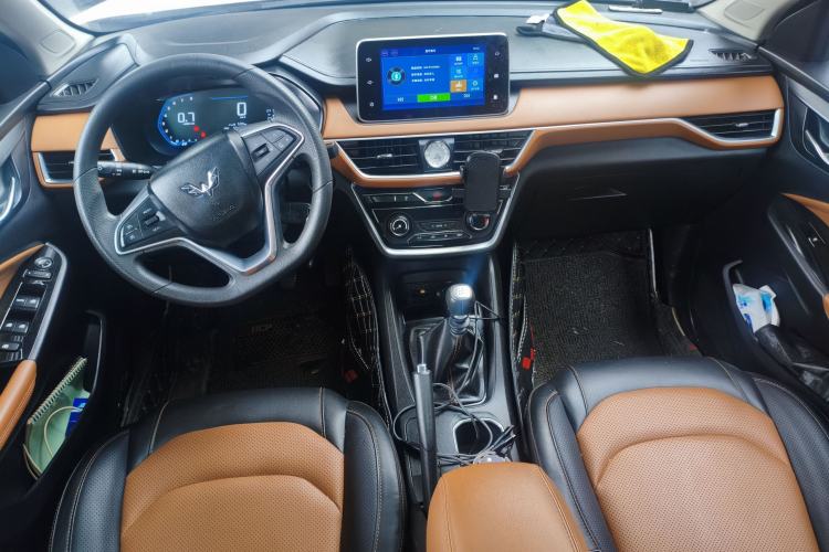 Used Wuling Hongguang S3 2018 1.5T Manual Luxury Model China V Standard