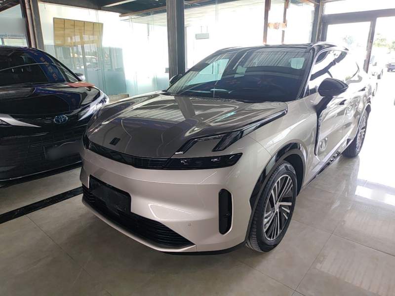 Used Lynk & Co 08 EM-P 2023 120km Long-Range Halo