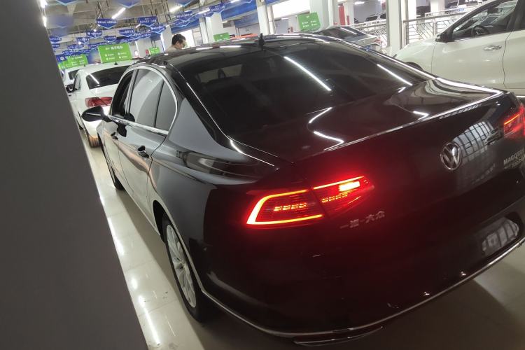 Used Volkswagen Magotan 2019 330TSI DSG Luxury Version China VI Standard Rear Left 45 Deg