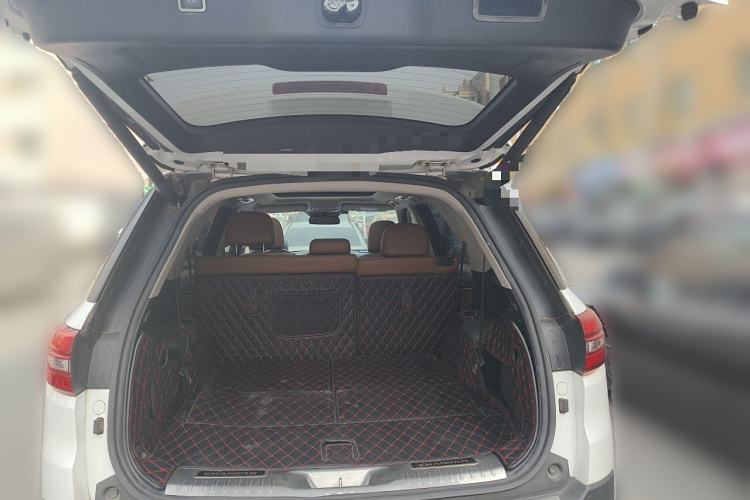 Used CHANGAN CS95 2017 2.0T Two-Wheel Drive Zhituo Edition Trunk