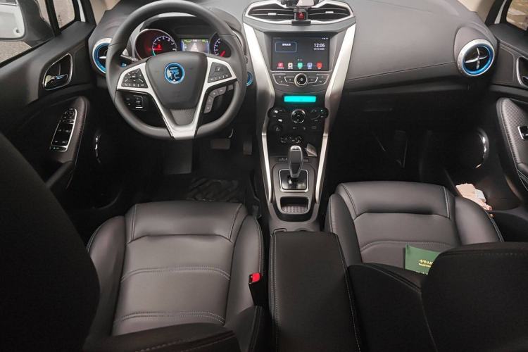 Used BYD Yuan New Energy 2018 EV360 Smart Connect Cool Edition Center Console