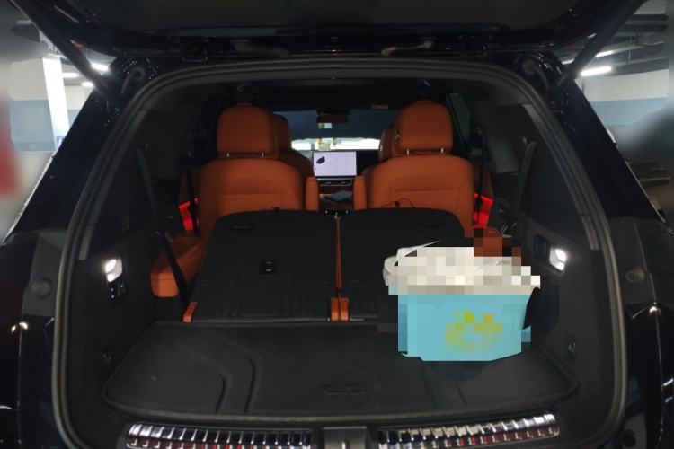 Used Li Auto L8 2024 Ultra Model
