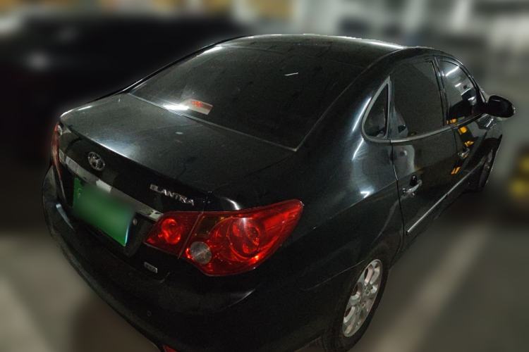 Used Hyundai Celesta 2010 1.6L AT GLS Rear Right 45 Deg