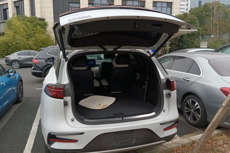 Used BYD Tang New Energy 2022 EV 635 km All-Wheel-Drive Flagship Model
