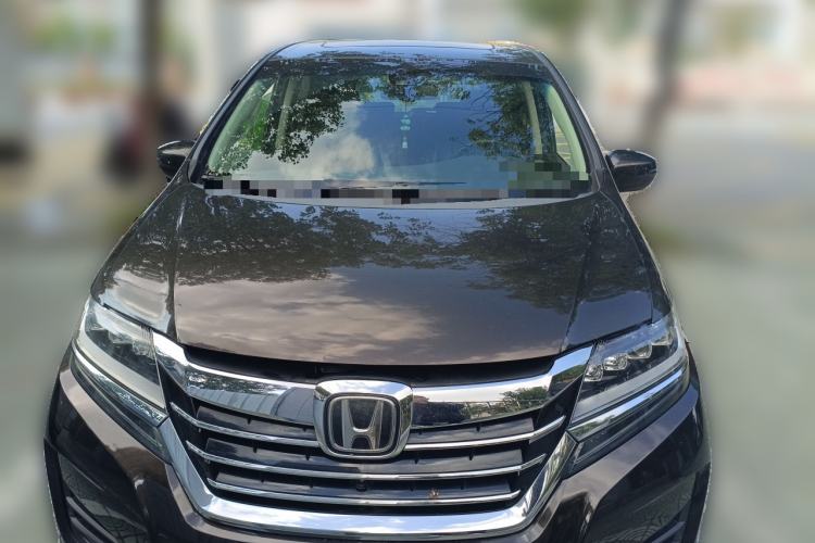 Used Honda Elysion 2016 2.4L Supreme Edition

