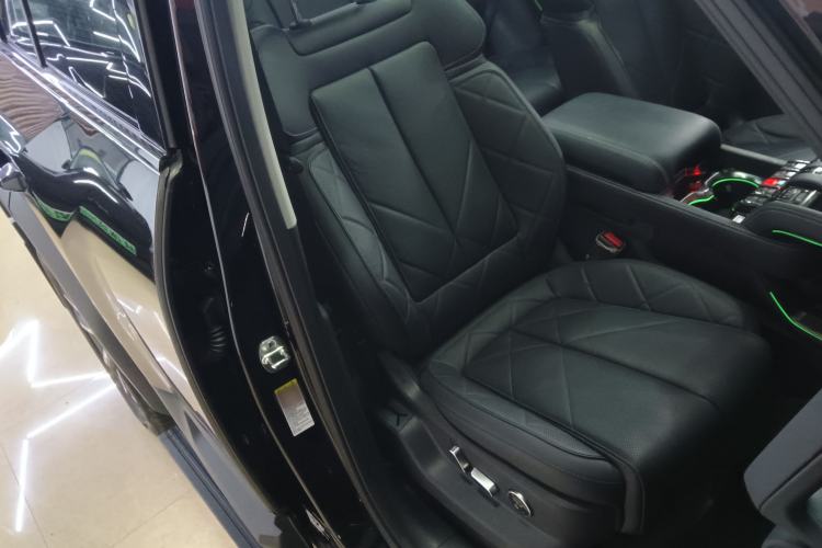 Used Formula Leopard Leopard 5 2023 Navigator Edition
