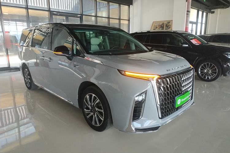 Used SAIC MAXUS G90 2022 2.0T Xingyun Seven-Seater Version Front Right 45 Deg