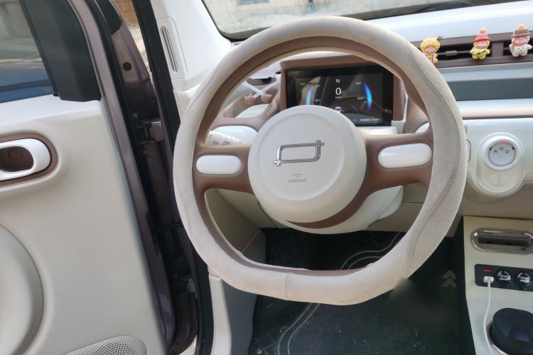 Used Bestune Pony 2025 222km Range Agile Horse Steering Wheel