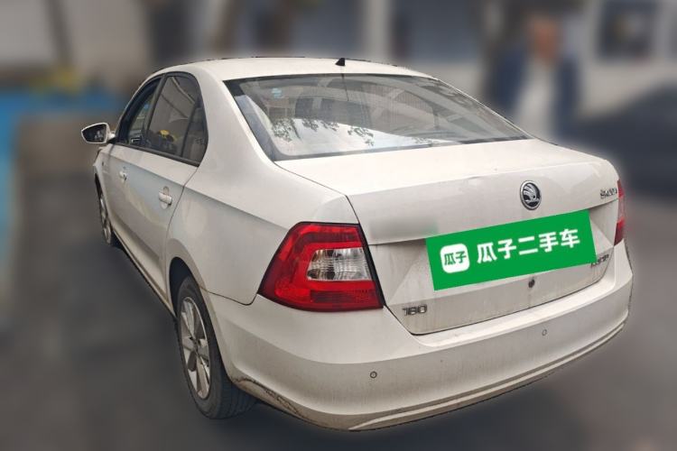 Used Skoda Rapid 2015 1.6L Manual Smart Selection Model