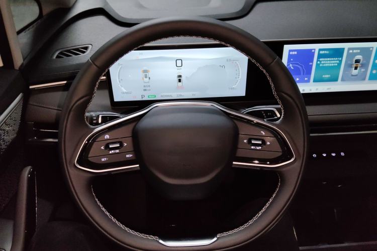 Used SAIC MAXUS Dajia 7 2024 Revised Version Super Hybrid Long-Range Edition Enjoyment Version Steering Wheel