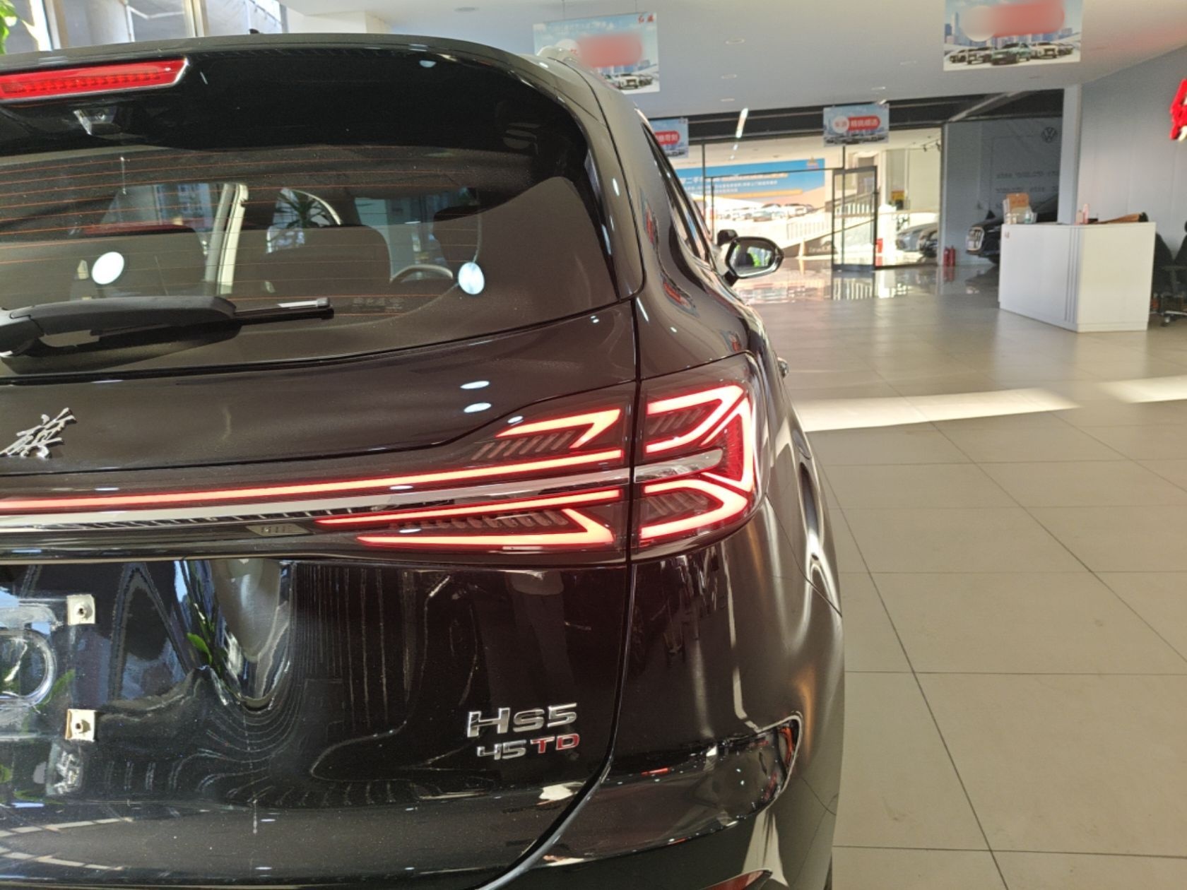 Hongqi HS5 2025 2.0T Two-Wheel Drive Flagship Pro Edition - Chinese Trim Xiang — снимка 9