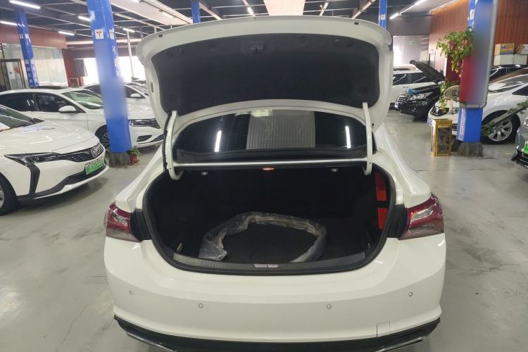 Used Chevrolet Malibu XL 2019 535T CVT Active Version Trunk