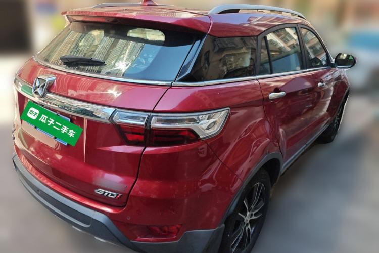 Used JMC Yusheng S330 2016 1.5L GTDi Automatic Two-Wheel Drive Flagship Edition