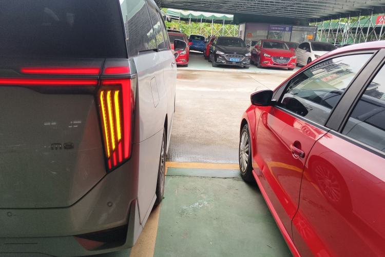 Used GAC Trumpchi M8 2023 Zongshi Series 400T Ultimate Edition Right Rear Taillight