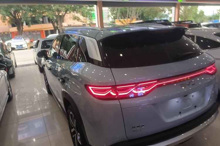 Used BYD Song L DM-i 2025 Intelligent Driving Version 112 km Leading Trim Exterior 2