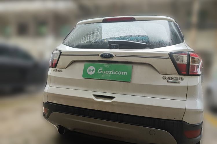 Used Ford Kuga 2018 EcoBoost 180 Two-Wheel-Drive Platinum Edition