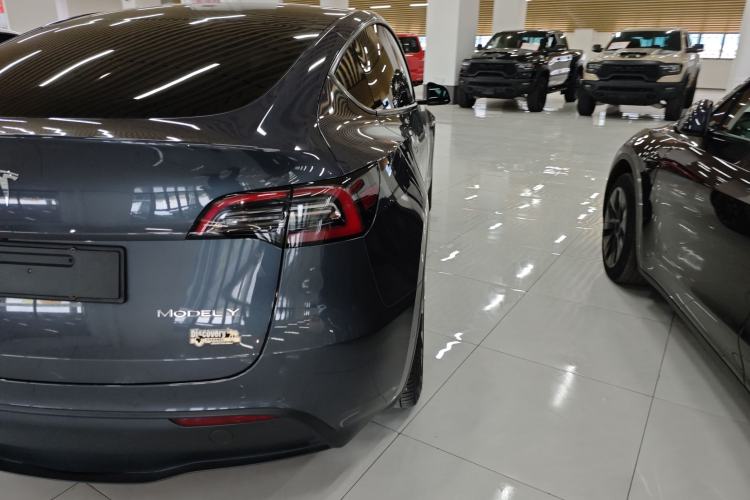 Used Tesla Model Y 2022 Revised Version Rear-Wheel Drive Exterior 3