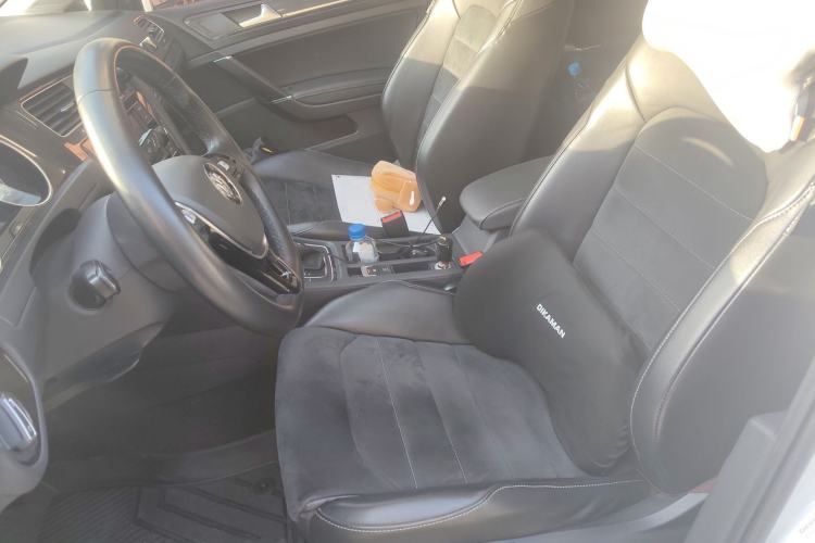 Used Volkswagen Golf 2018 230TSI Automatic Luxury Version Left Front Seat