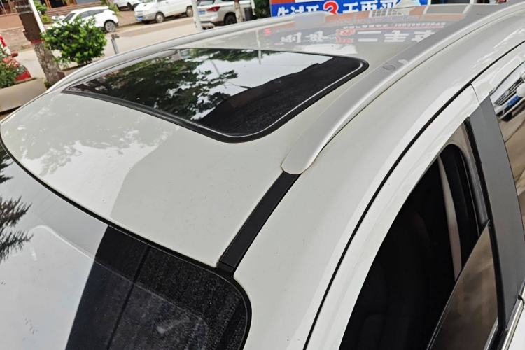 Used FAW Senya R7 2017 1.6L Manual Luxury Model
