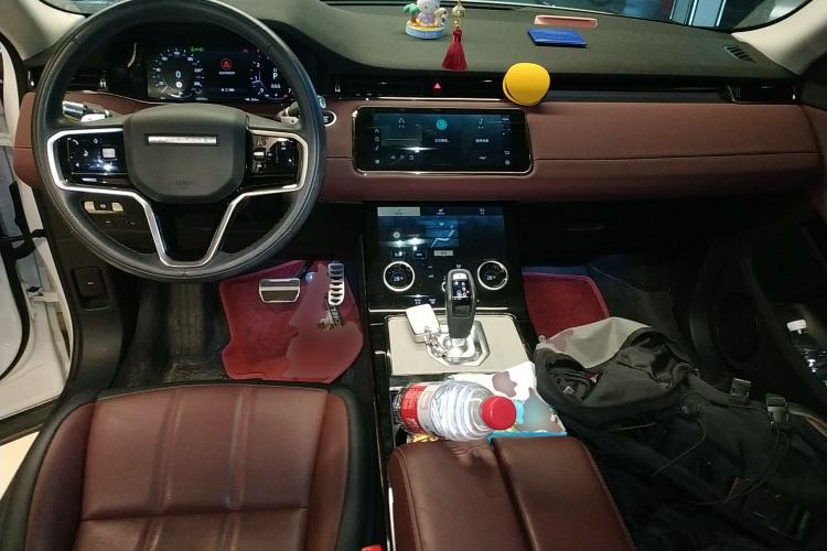 Used Land Rover Range Evoque 2022 Aurora L 249 PS R-Dynamic Luxury Edition Center Console