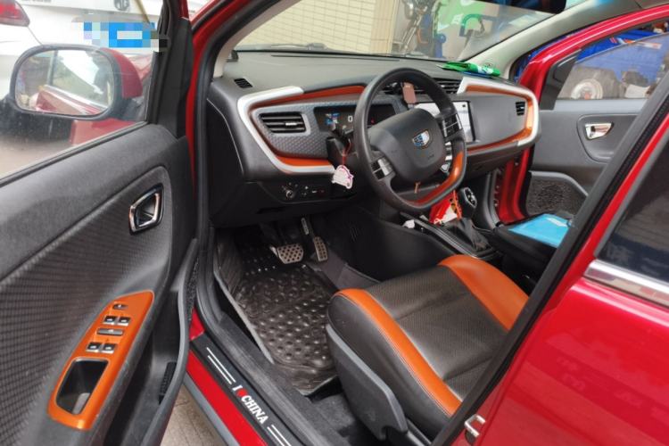 Used Geely Auto Vision X1 2017 1.3L Automatic Player Edition Interior 3