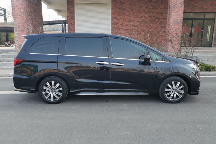 Used Honda Odyssey 2024 2.0L eHEV Sharp & Enjoy Edition
