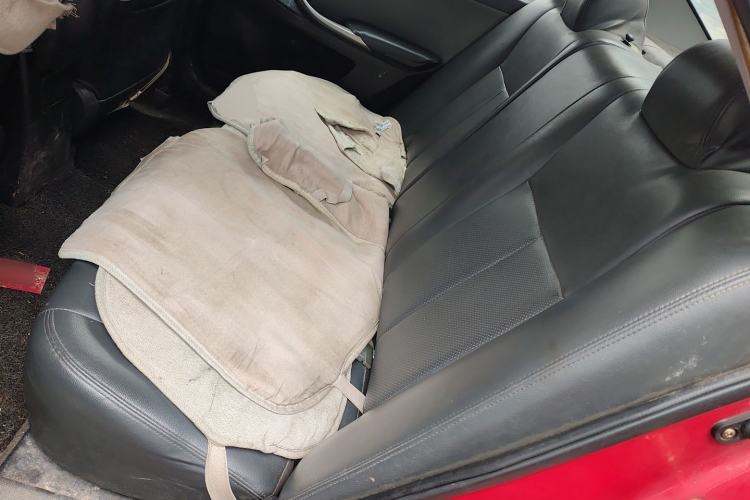 Used Zotye Z300 2014 New Vision 1.5L Manual Fashion Edition Left Rear Seat