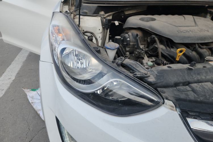 Used Hyundai Elantra (5th Generation / Langdong) 2015 1.6L Automatic Luxury Model
