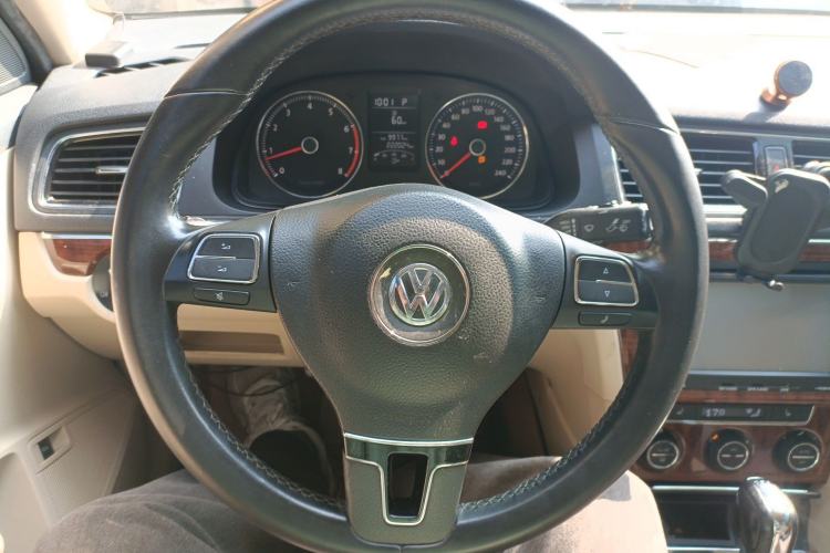 Used Volkswagen Lavida 2013 1.4TSI DSG Luxury Edition Steering Wheel