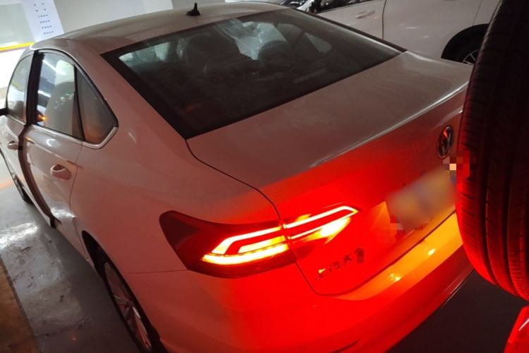 Used Volkswagen Lavida 2019 1.5L Manual Comfort Edition China VI Standard Rear Left 45 Deg