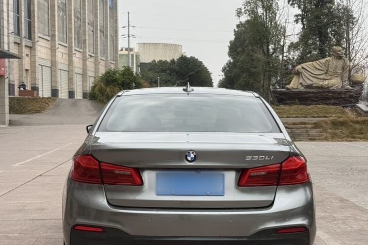 Used BMW 5 Series 2018 Restyled 530Li Leading Edition M Sport Package
