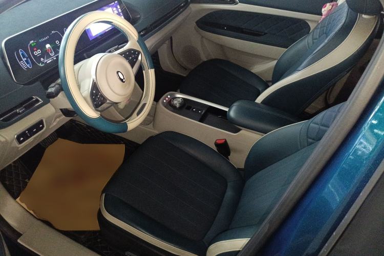 Used ORA Good Cat 2022 400km Standard Range Luxury Version Lithium Iron Phosphate Left Front Seat