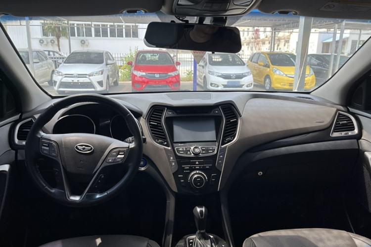 Used Hyundai Grand SantaFe 2013 3.0L 7-Seater Four-Wheel-Drive Comfort Edition