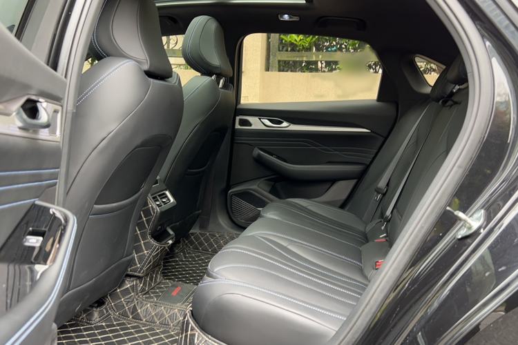 Used Geely Auto Preface 2025 Dongfang Yao 1.5TD Kunlun Edition Left Rear Seat