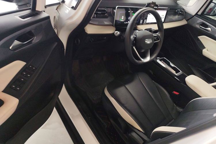 Used Geometry E Firefly 2024 301km Starlight