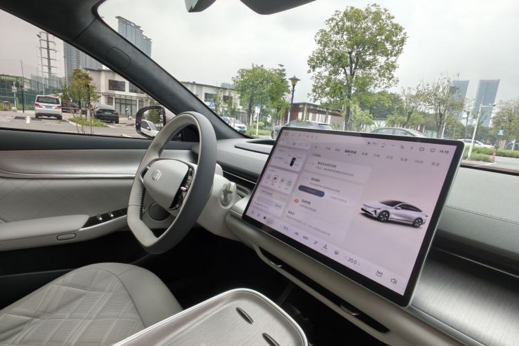 Used CHANGAN NEVO A07 2024 All-Electric "True Fragrance" Edition 710 Flagship Model Interior 5