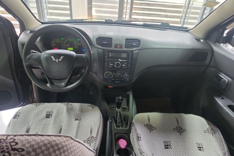 Used Wuling Hongguang 2015 1.5L S Base Model China IV
