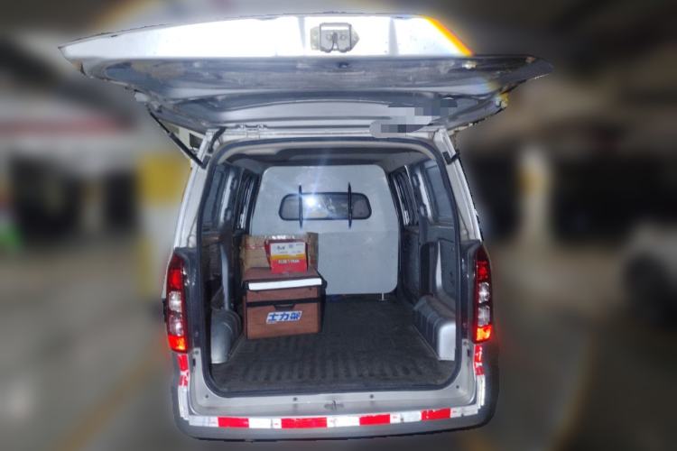 Used Wuling Hongguang V 2019 1.5L Jingqu Edition Sealed-Window Vehicle China VI LAR Trunk