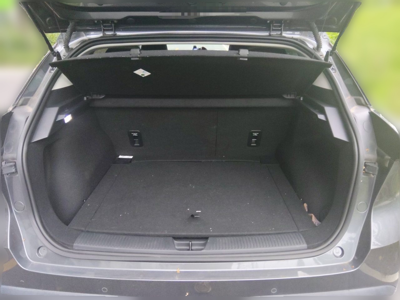 MG 4 EV 2022 425 km Luxury Edition — снимка 19