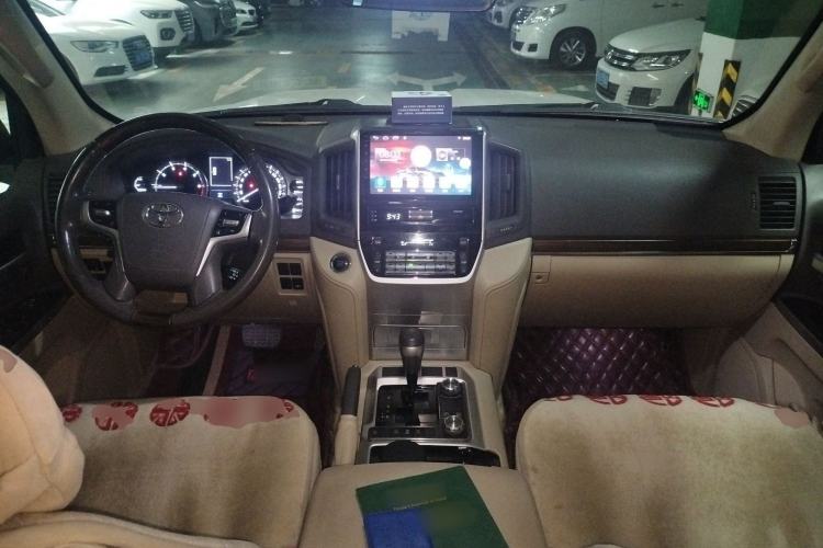 Used Toyota Land Cruiser 