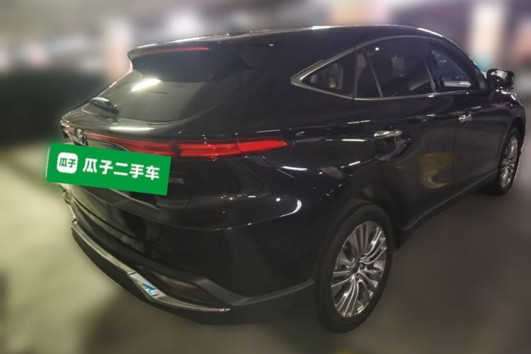 Used Toyota Harrier 2022 2.0L CVT Two-Wheel Drive Deluxe Edition
