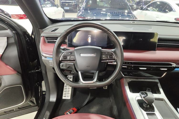 Used JETOUR X70 PLUS 2023 1.5T DCT Brave PLUS 7-Seater
