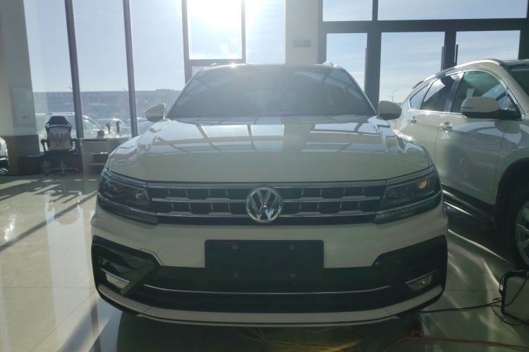 Used Volkswagen Tiguan L 2018 380TSI Automatic All-Wheel Drive Luxury Edition
