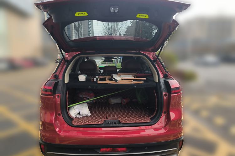 Used Geely Auto Emgrand X7 Sport 2018 1.8TD Automatic Two-Wheel Drive ZhiZun Model with 4G Connectivity