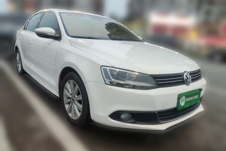 Used Volkswagen Sagitar 2012 1.6L Manual Comfort Model
