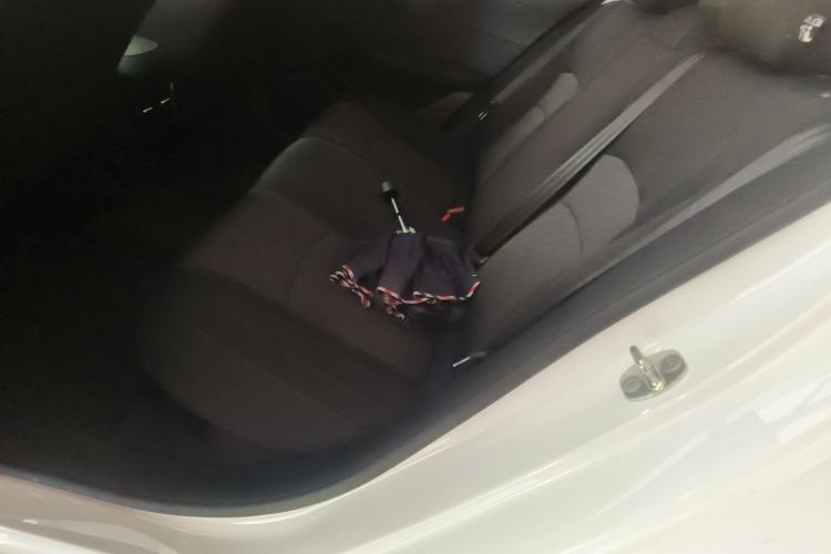 Used Roewe i5 2026 Model 1.5L Manual Comfort Version
